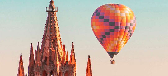 Globo aerostatico en San Miguel de Allende