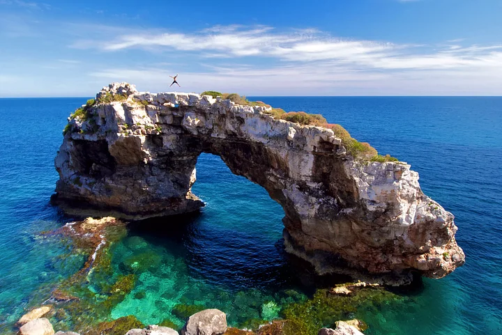 kookoo_travel_mallorca_climb_sail_deep_water_soloing_psicobloc_11