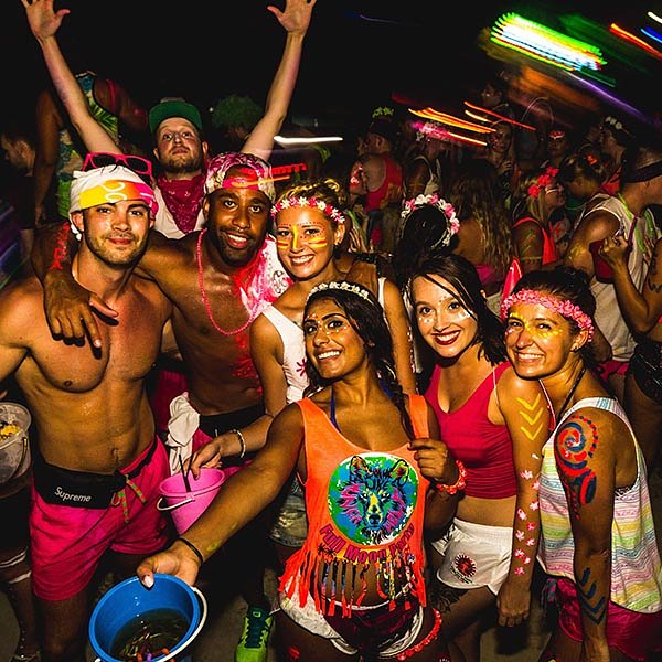 Full moon party_travellers with body paint on koh naad rin