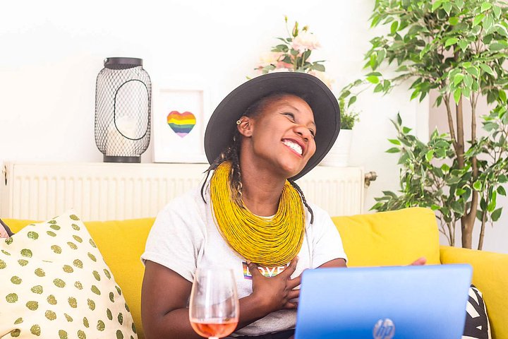 Aishagivingonlineexperiences1