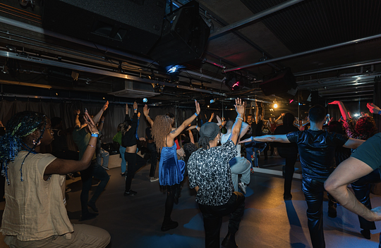 Voguing Masterclass with Bronze West (8:45 pm - 9:30 pm )