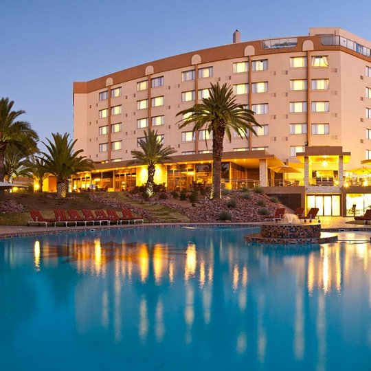Safari Court Hotel