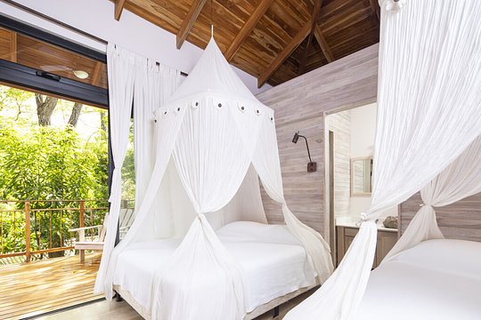 QUEEN BUNGALOW DOUBLE ROOM