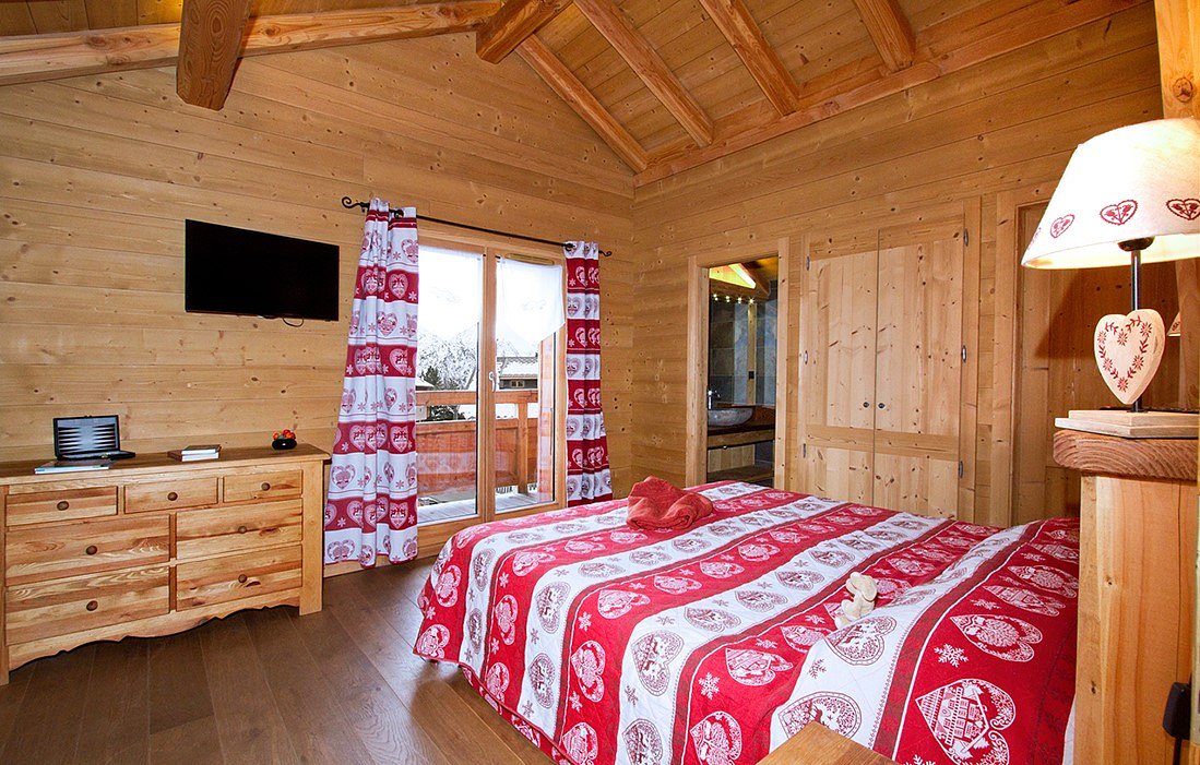 tmp4346_locationskilesdeuxalpeschaletodalysprestigelodge10