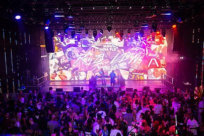 TABLE FOR 10+ INCLUDES ENTRY - ENTER BY 6.30PM - PRIORITY ENTRY