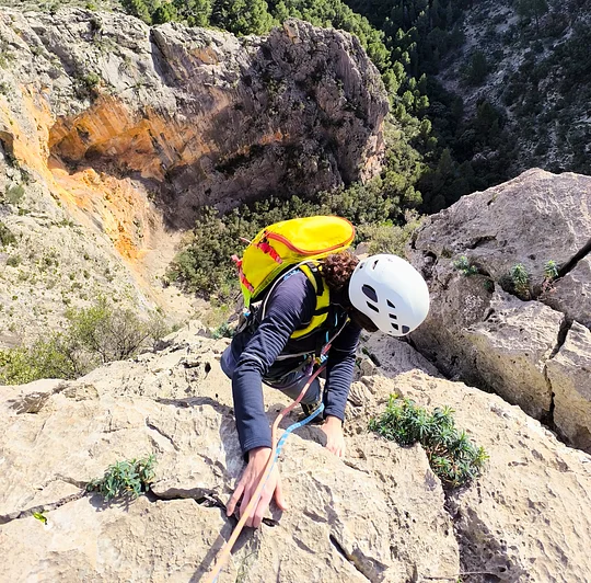 Multi-Pitch guided climb (routes more than 200m long)