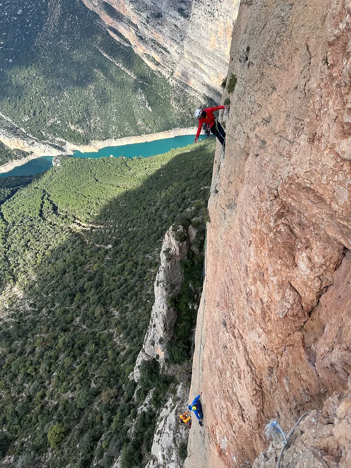kookoo_climb_catalonia_climbing_motrebei_5
