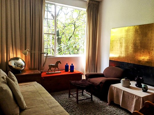 Discover the architectural brilliance of Casa Luis Barragán, a Mexico City gem!