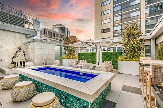 Arrive August 20 in Vancouver - Shared Room (Price is per person- both guests must book)
