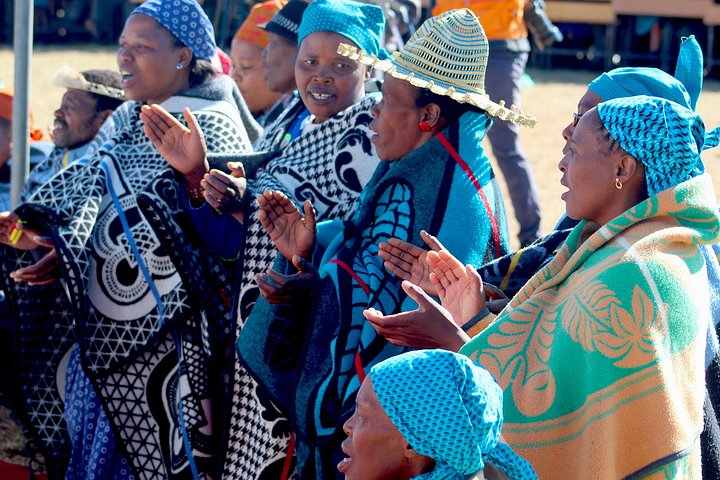 2560pxSingingforMokhiboLesotho