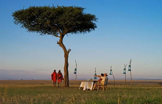 Sip on a cold sundowner while you gaze over the amber plains
