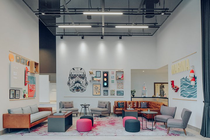 Rove Marina Lounge
