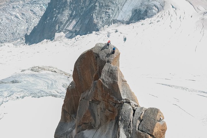 climberstraversemountainridgesandrocksnearm20231127045635utc