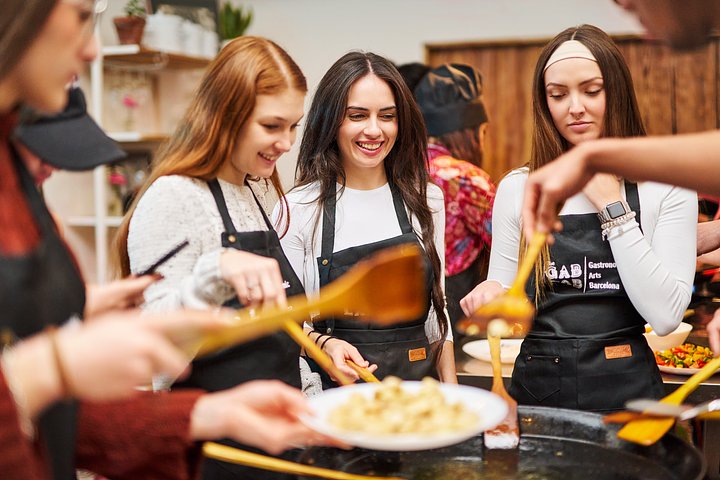 Rhythm & Taste:  Paella Cooking Class & LIVE Flamenco Show (14:00 to 18:30)