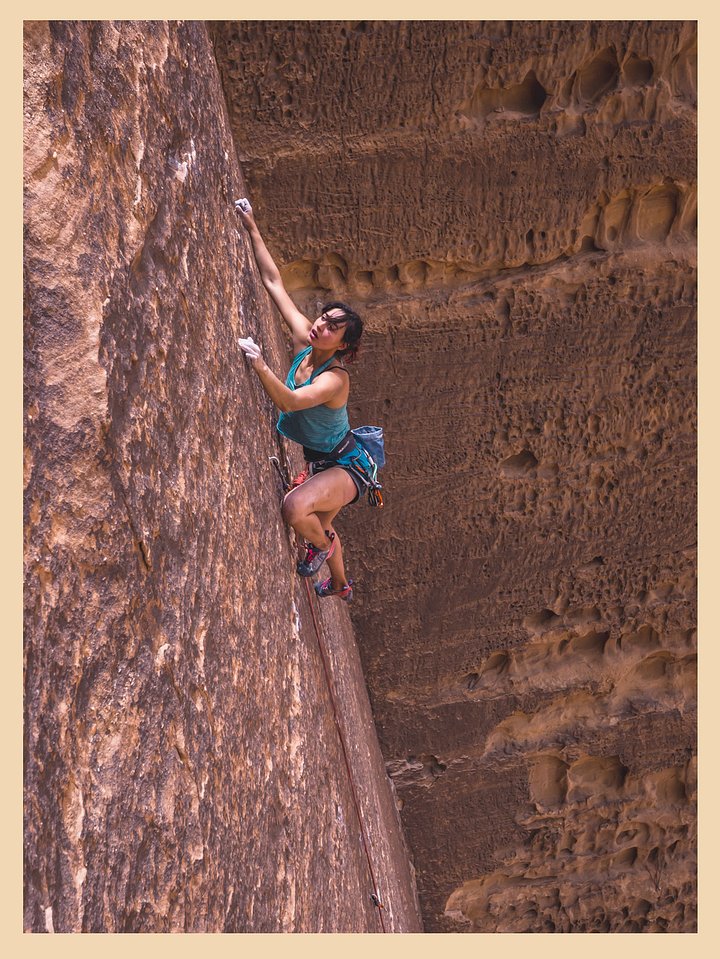 kookooannahazelnuttwadirumclimbing