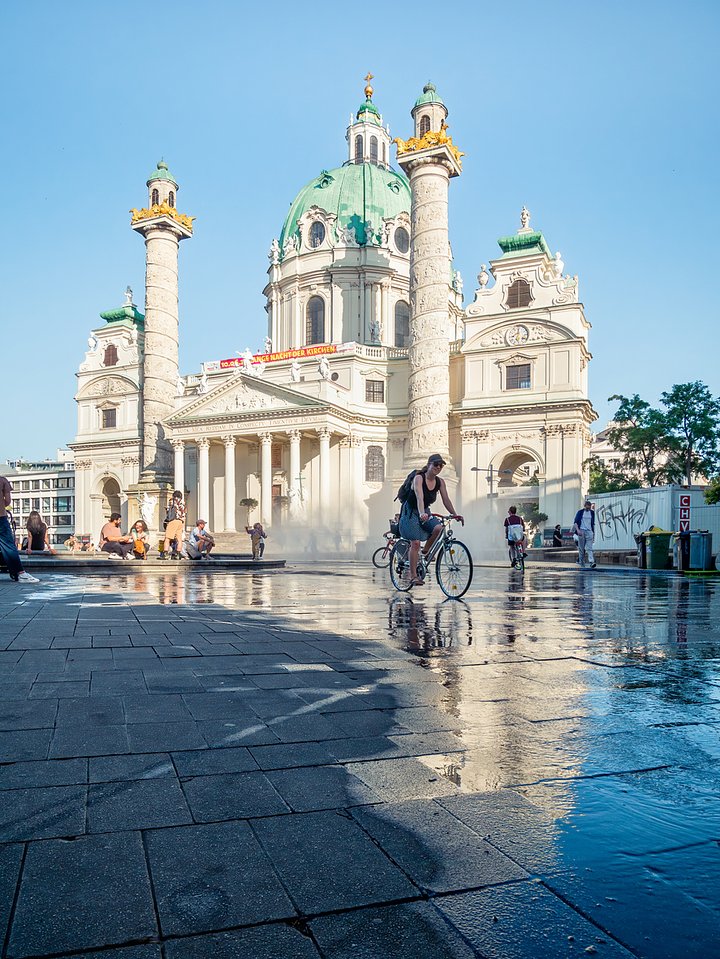 iStock1443638091