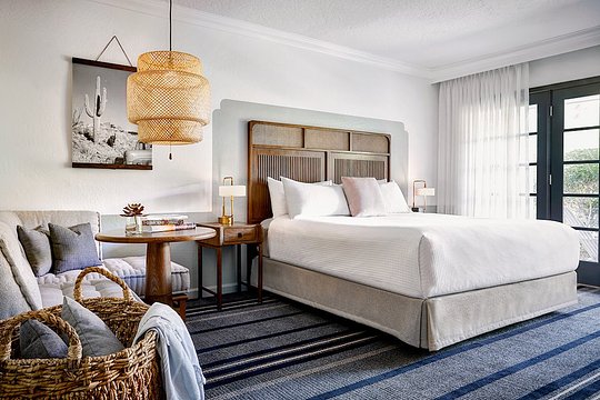 The good stuff: Tell us about your room.