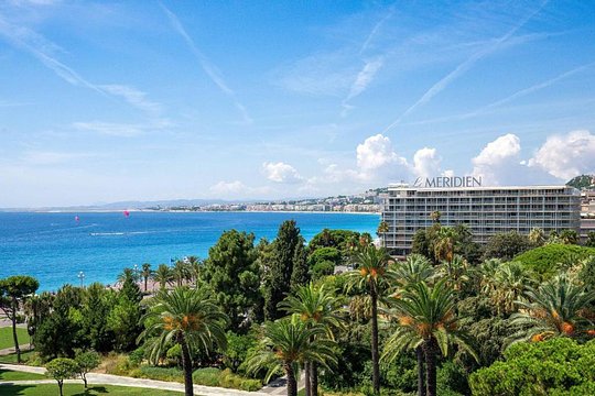 Arrive one day early in Nice 