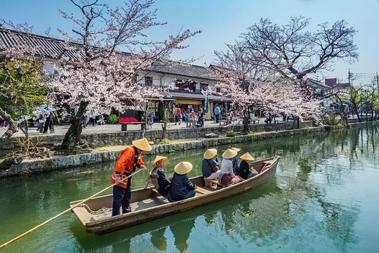 Visit the Bikan historical quarter in Kurashiki