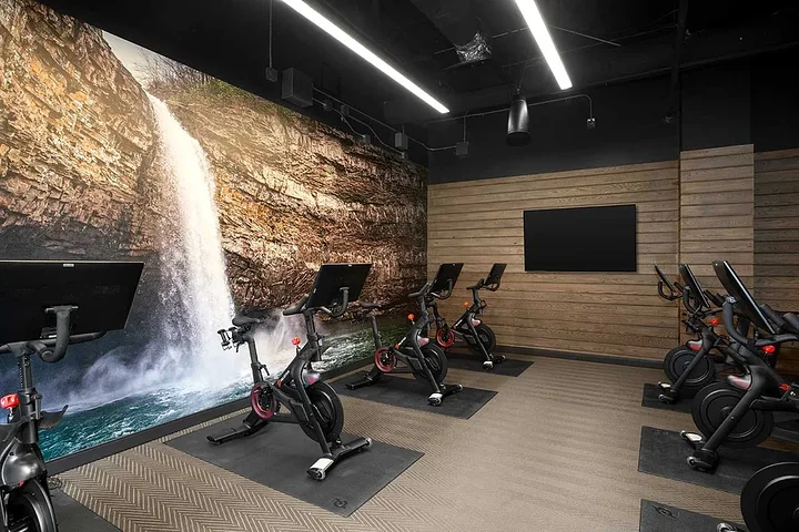 gallery_activities_peloton_studio.jpg