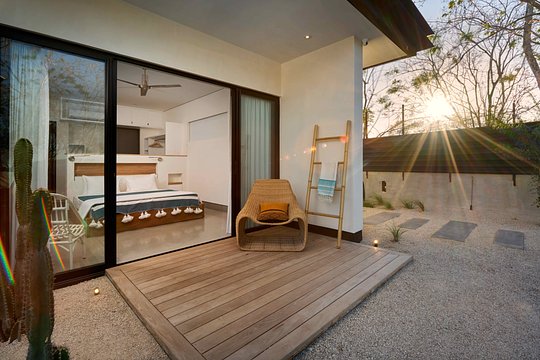 King Ocean View Room