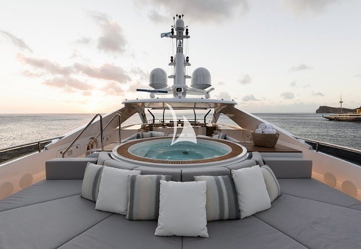 yacht_Laurentia_2
