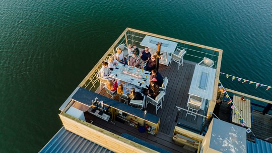 Eat lunch on a floating Gastro Shed on the river Exe