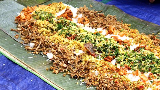 Experiencing a Traditional Balinese Megibung