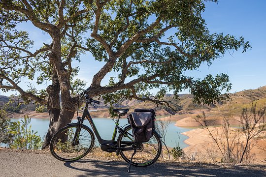 E-Bike Culinary Tour of Rural Algarve with Breakfast and Lunch
