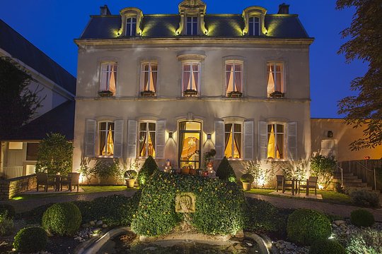 Stay in a lush 19th century townhouse, nestled mere steps from Beaune's Old Town