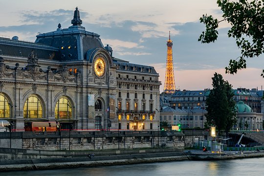 Explore the Louvre and Orsay with an expert