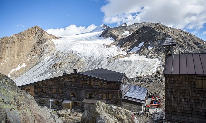Oetzi Glacier Trek Travel Price