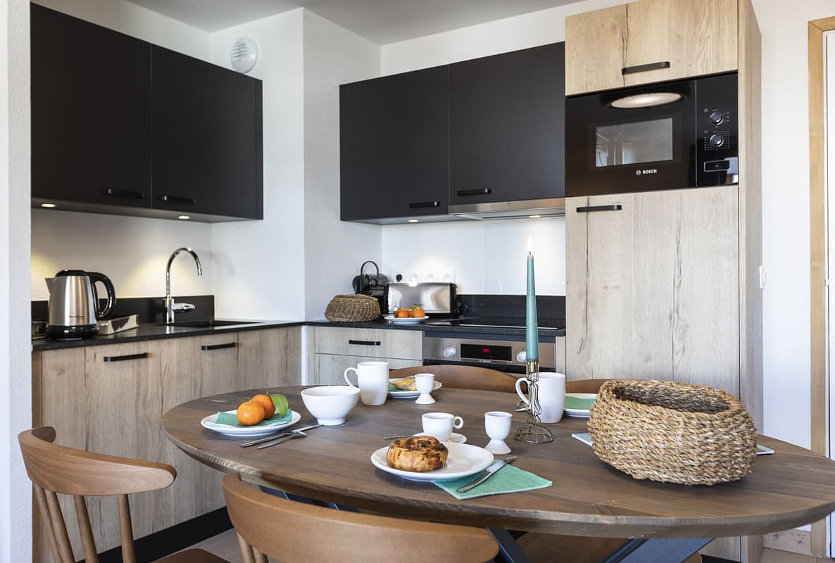neigeetsoleillesdeuxalpesselfcateredapartmentsmreyboz1bedroomalcove63