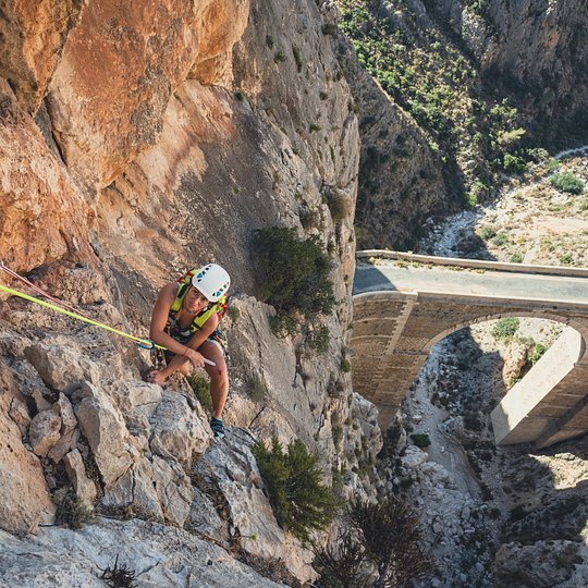 Multi-Pitch guided climb (routes up to 150m long)