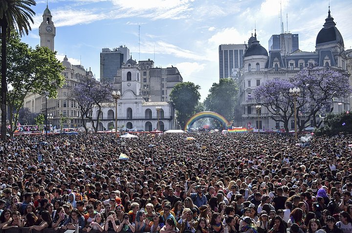 1600px27_Marcha_del_orgullo_LGBTIQ_45929432411