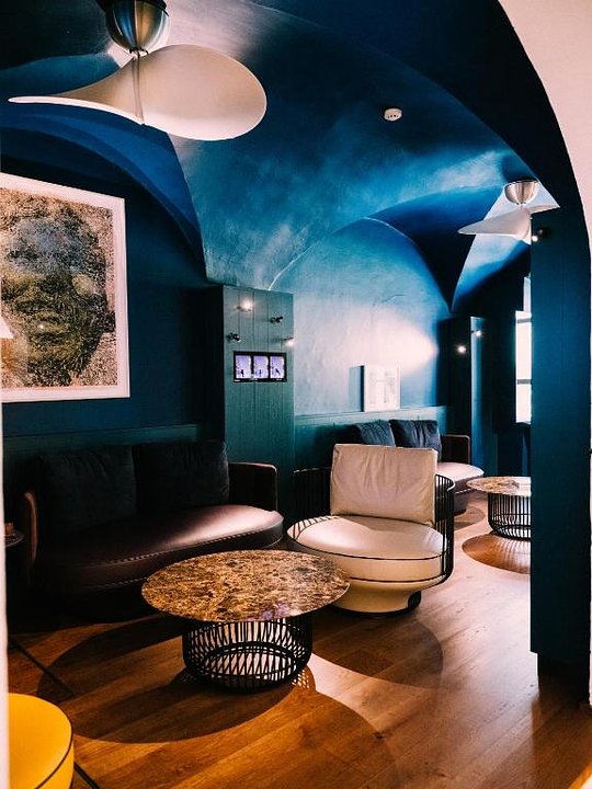  artHotel Blaue Gans (Optional Pre-trip Extension)