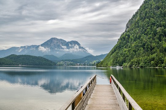 Take a guided walk along the shores of Lake Altaussee
