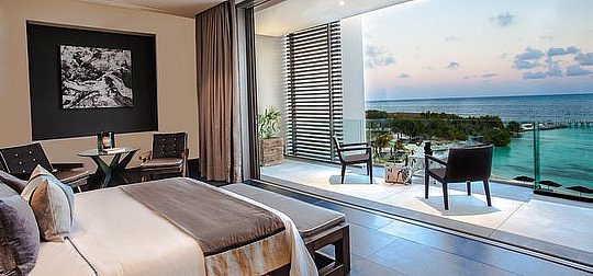Residence Suites: Unparalleled Views and Family-Friendly Comfort