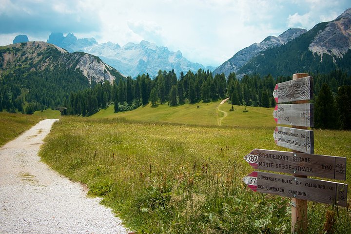 UnsettledItalyDolomites