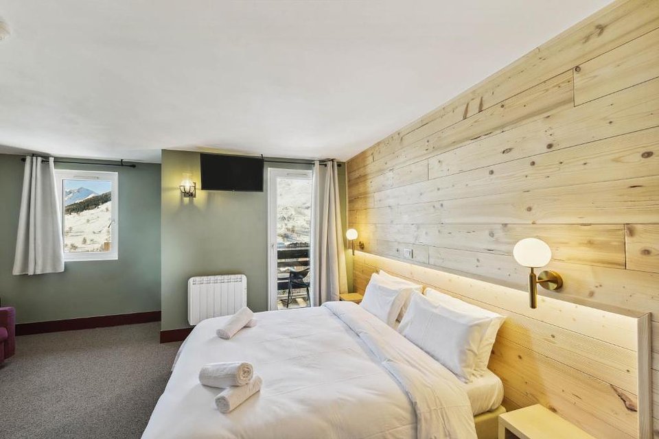 DOUBLE OR TWIN ROOM WITH BALCONY [2 PEOPLE]