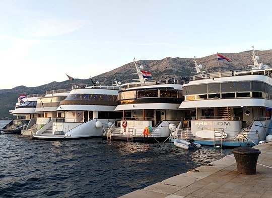 Yacht Parking + Mobility 