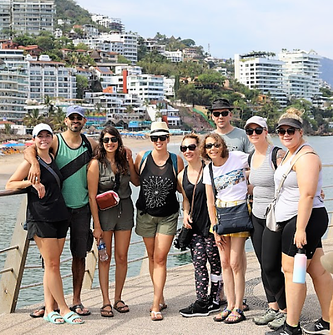 01groupphotoallie