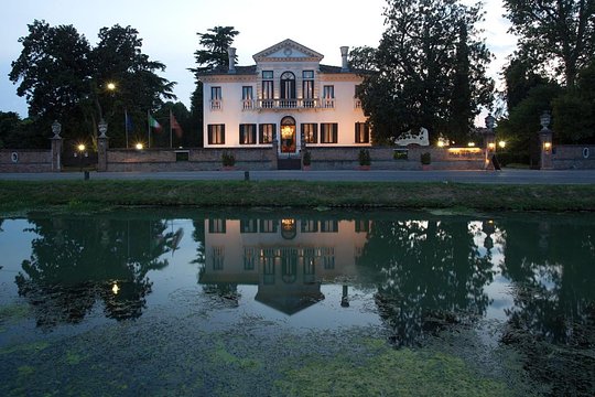 Relais et Châteaux Hotel Villa Franceschi