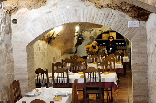 Cena tradicional en El Lagar de San Vicente