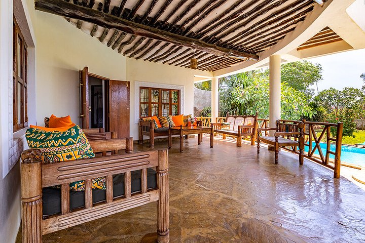 VillaMasharikiveranda1