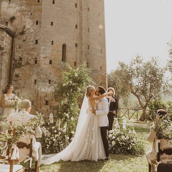 caraandalexweddingsquare9f6766051bde4ea0899c9d5e6eb4d352