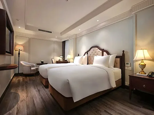 Shared Room - 10 days in Cambodia & Vietnam 