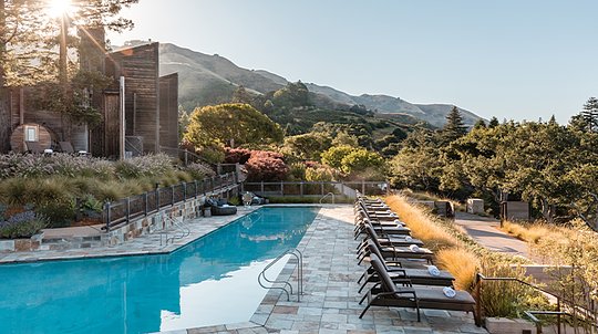 Ultimate Relaxation at Pools and Japanese Hot Baths
