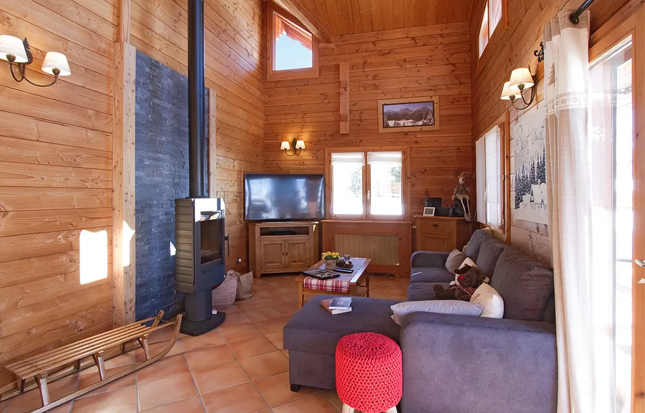 tmp848E_locationskilesdeuxalpeschaletodalyspanorama6.jpg2