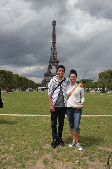 Sanger_R_Teens_Eiffel_Tour_opener_460111